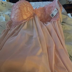 Nwt Pink lingerie